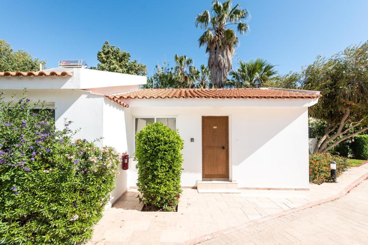 Fig Tree Z Holiday Resort Paralimni Zewnętrze zdjęcie